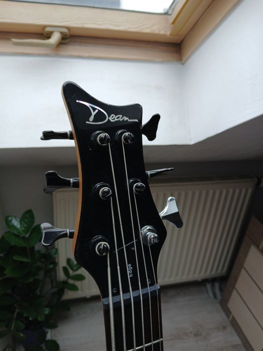 Dean Edge Q6 gitara basowa 6 strun