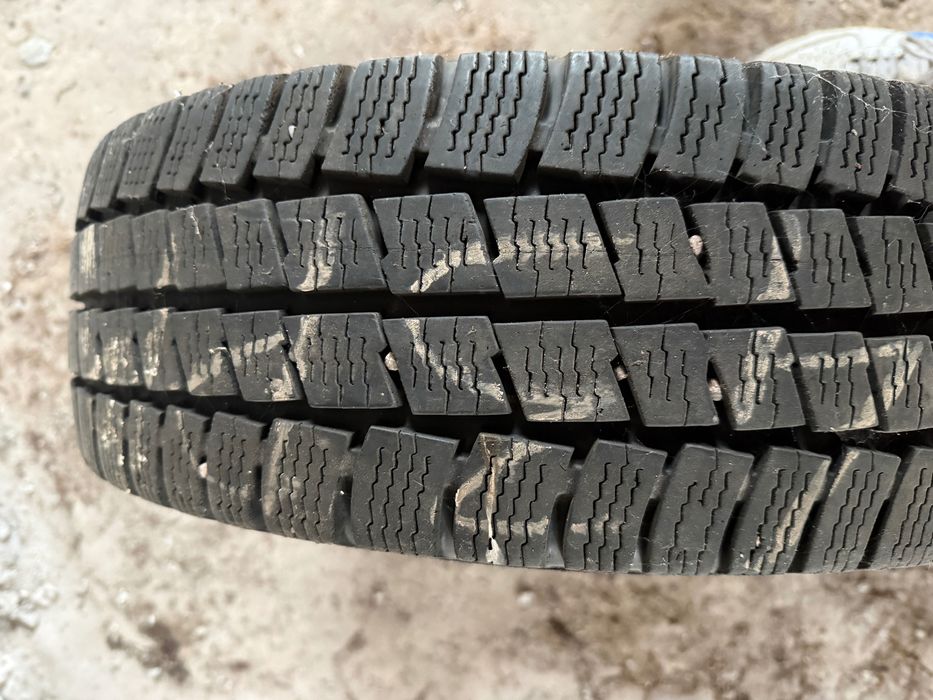 Opony zimowe 195/70 R15