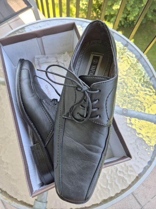 Buty męskie 42 VAPIANO