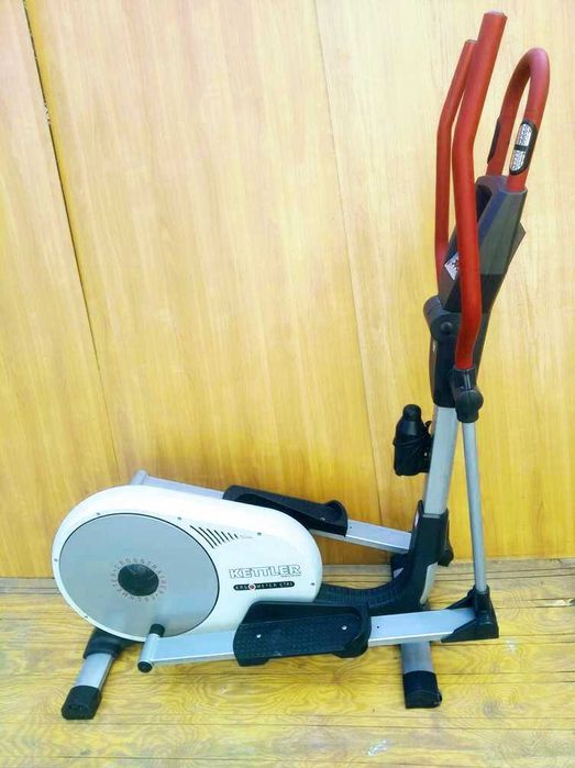 Profesjonalny Orbitrek indukcyjny do 150 KG Kettler Crosstrainer CTR1