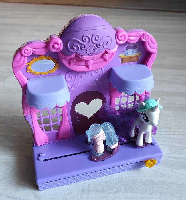 My Little Pony Butik Na Manhattanie Rarity - Przebieralnia