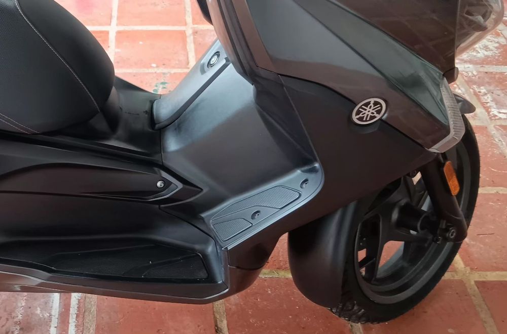 Yamaha X Max 125