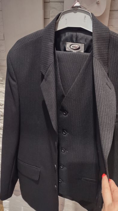 Garnitur męski w paseczek