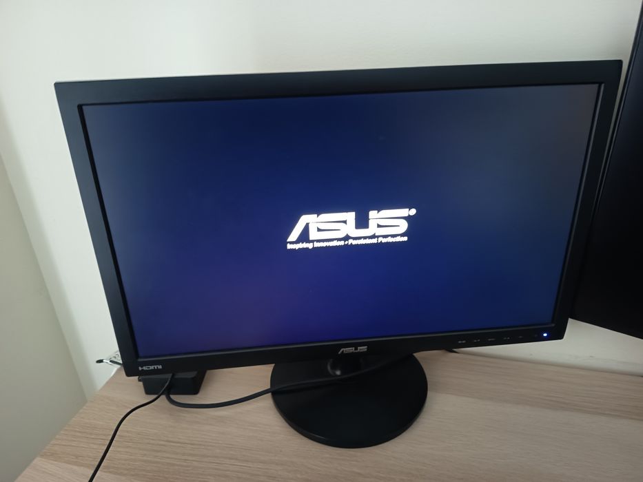 Monitor ASUS 22 VS228HR453713553408010240