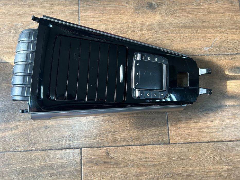 MERCEDES A W177 DEKOR RAMKA TUNELU ŚRODKOWEGO UCHWYT NA KUBEK A1776805701 KMP ORG