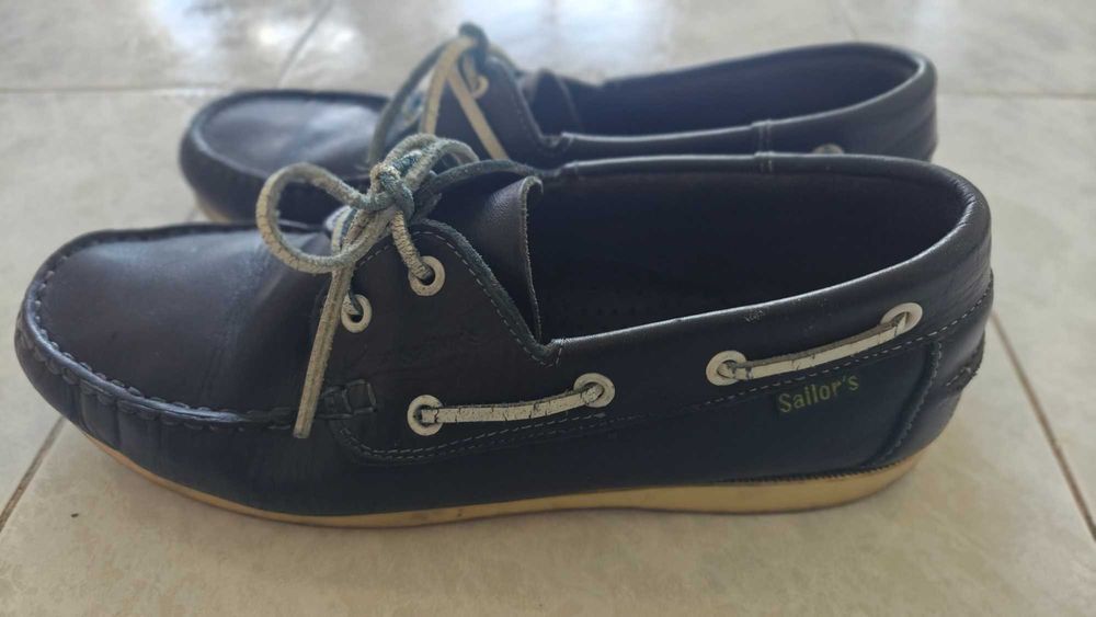 Sapatos Sailor’s em pele azul – Nº 42, estilo náutico, em bom estado