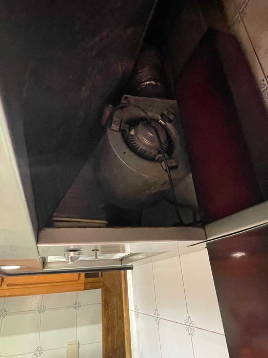 Fogão e chaminé em inox e turbina de exaustor