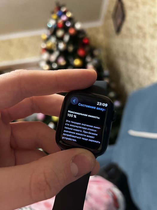 Продам Apple watch 7 41mm майже нові