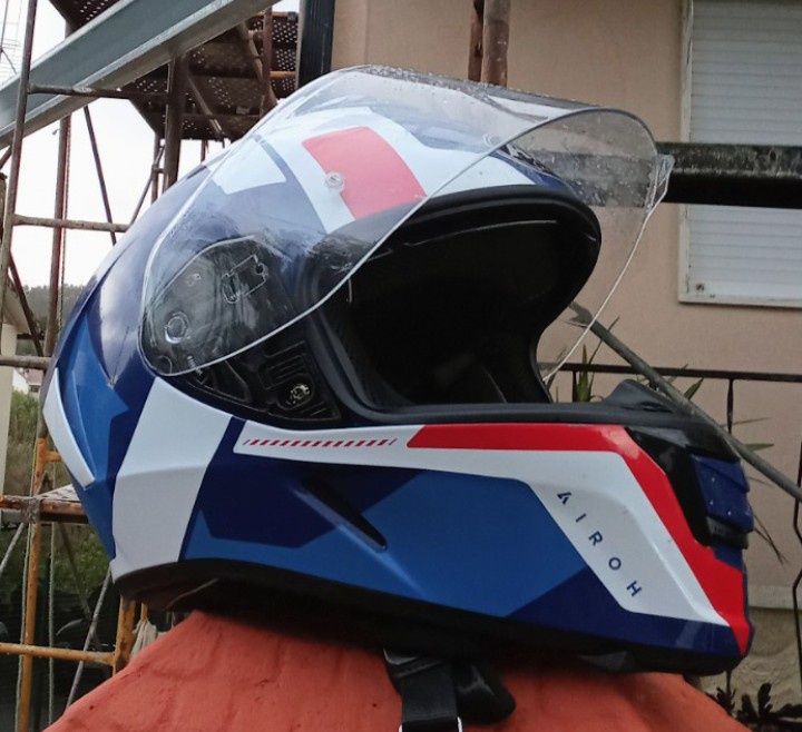 Airoh Tamanho M 57/58