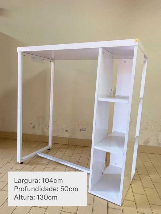 Secretária IKEA Branca com Prateleiras – Estado Impecável