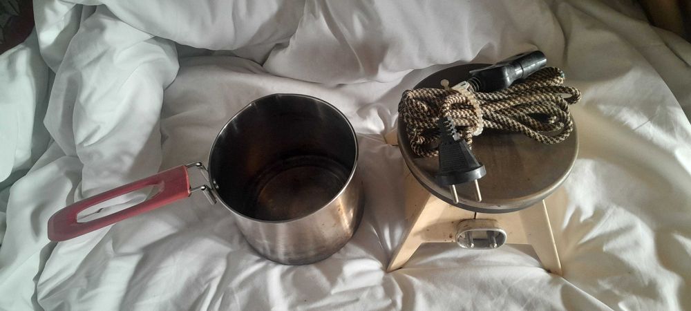 Fogão elétrico e panela indução/acampamento