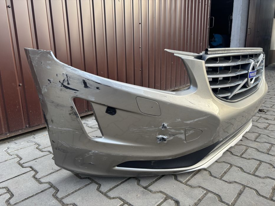 Zderzak volvo xc60