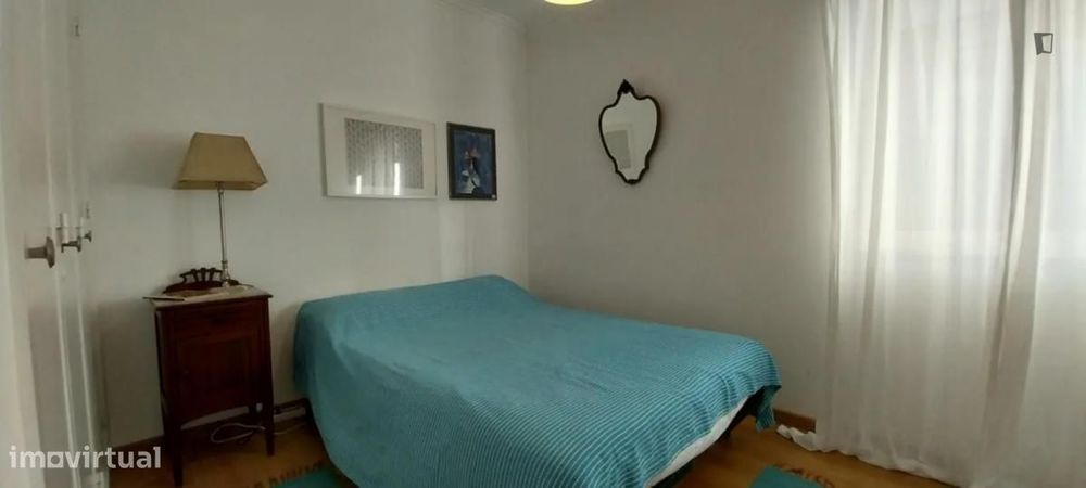 Quarto - localizado em Cascais Lisbon