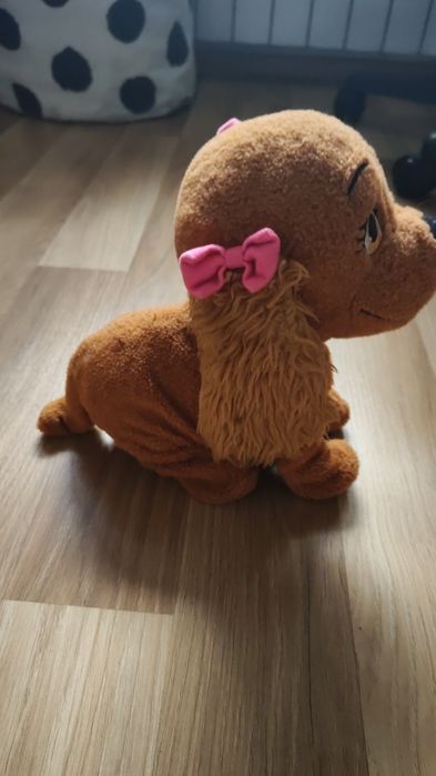Interaktywny piesek Lusy