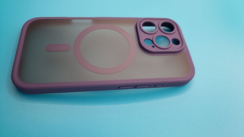 Etui do iPhone 16 Pro MagSafe - ciemnofioletowe