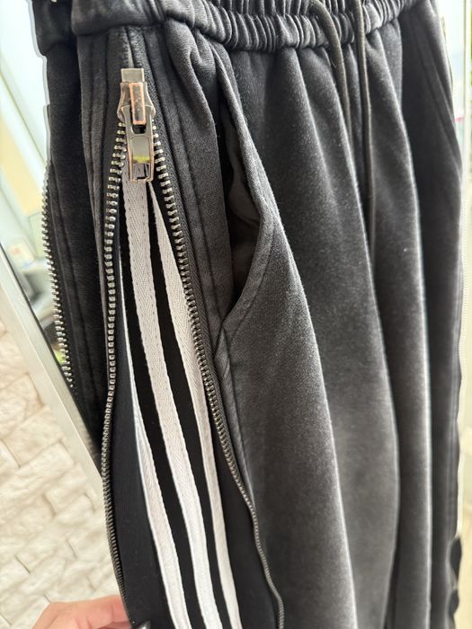 Широкі жіночі штани палаццо з лампасами. Женские штаны палаццо лампасы