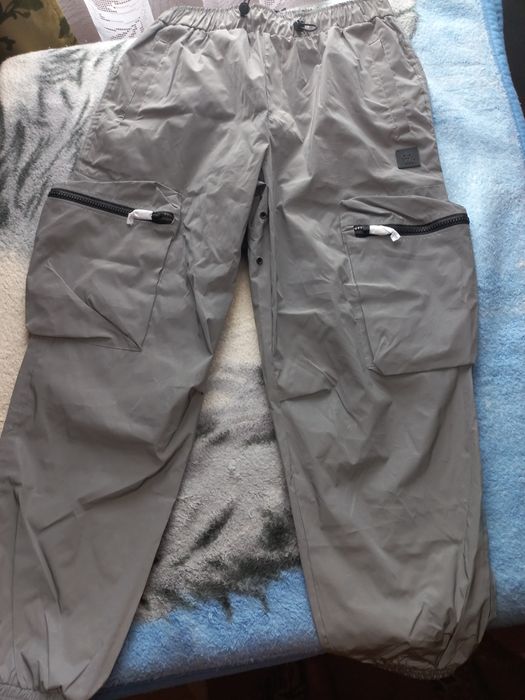 Класні світловідбиваючі штани Zara