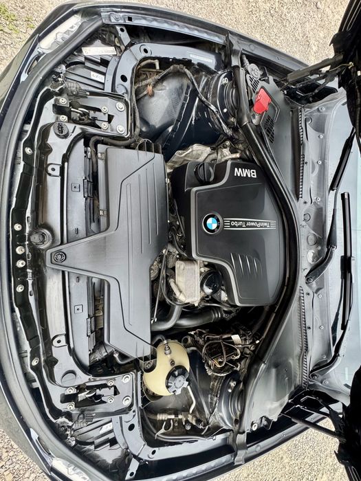 BMW 320i F30 офіційне авто