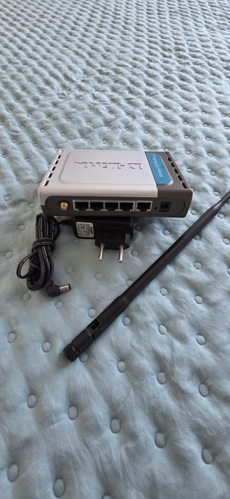 D-Link Wireless 150 Router DI-524487148136799283202