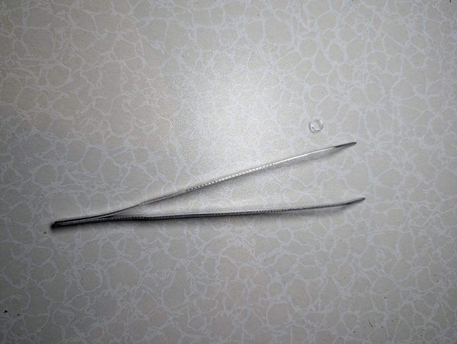 Pęseta zakrzywiona 18cm