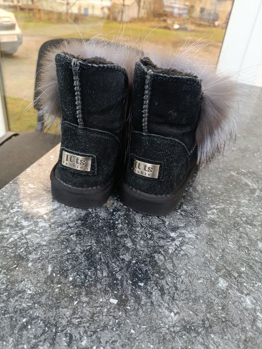 Продам уги нові розмір 29