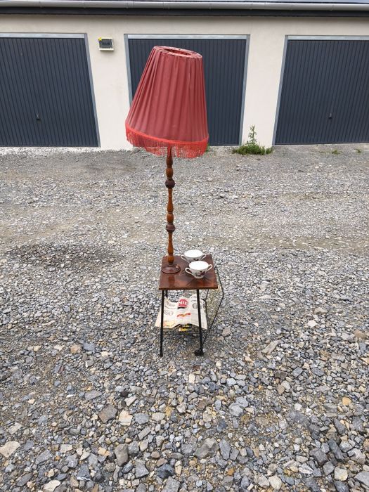 Kultowy Stolik z lampą PRL
