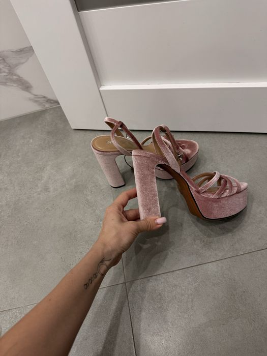 Боссоножки Zara туфли каблук 35р. Новые  Zara