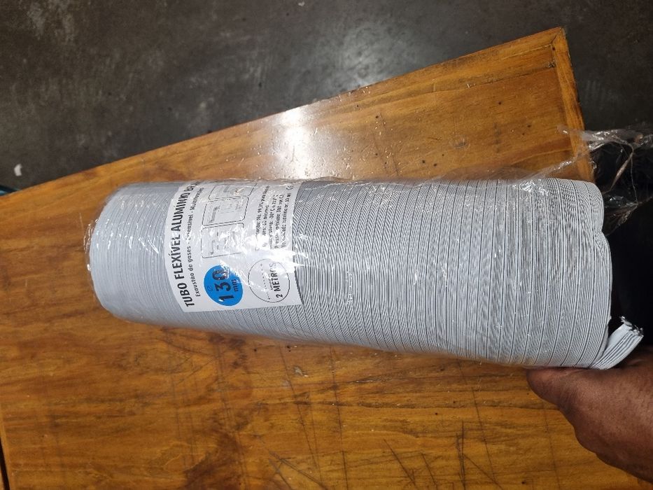 Tubo extensive
O tubo e novo  apenas 1 pequena amolgadelas num dos lado
Faço Entrega domicílio Não Gratis 
Entrego em Alfragide Sem Custos 
Valor fixo