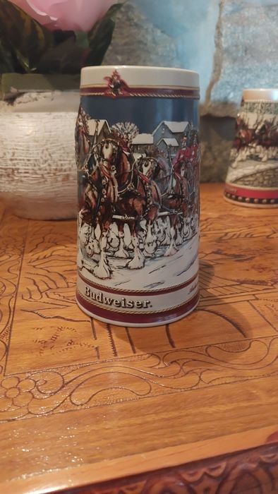 Coleção de canecas de cerveja Budweiser