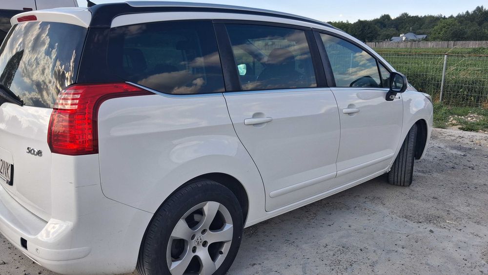 peugeot 5008 rok 2016