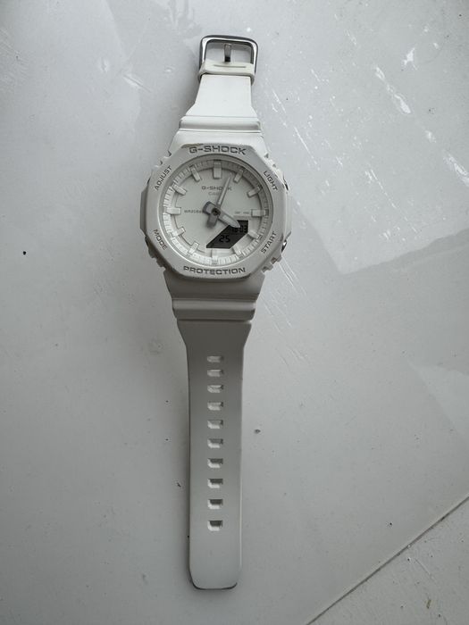 Годинник Casio G-shock  GMA-P2100-7AER.