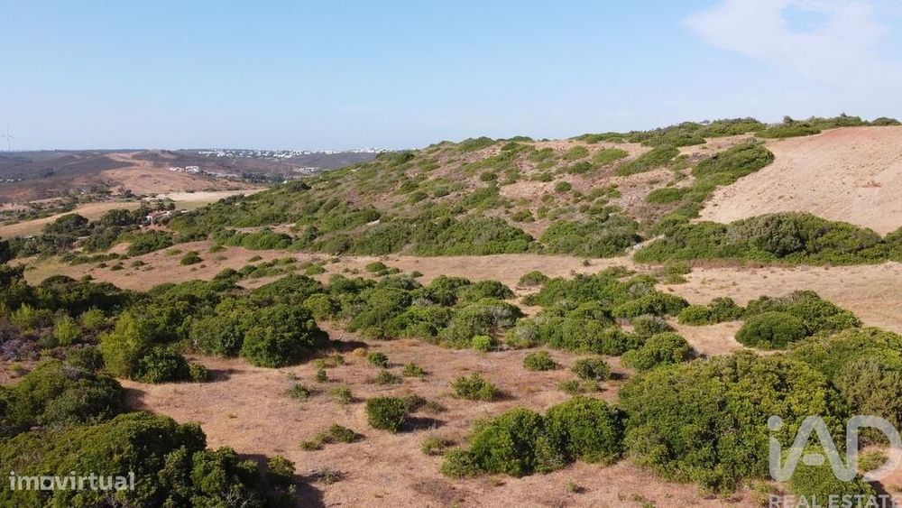Terreno em Budens de 4320,00 m2