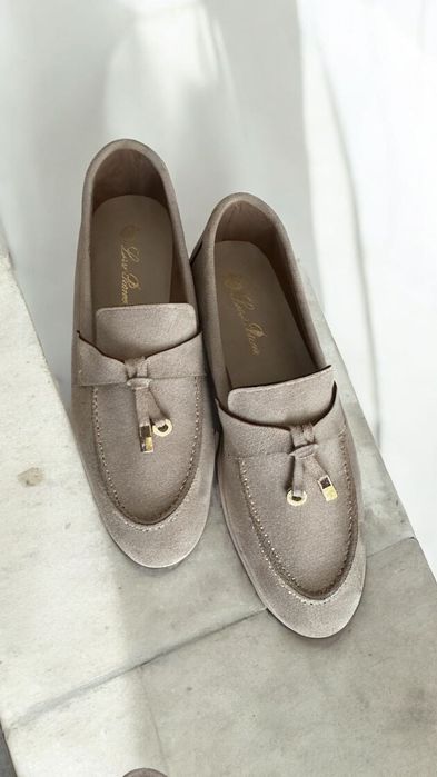 Лофери Loro Piana жіночі 36-40 беж та чорні