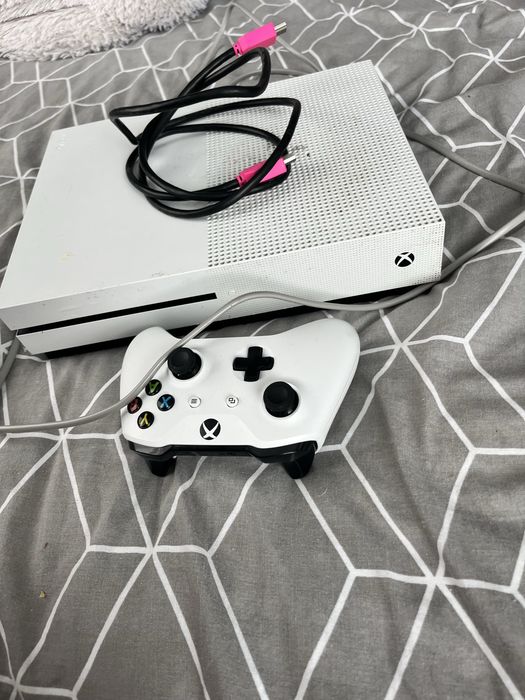 продам Xbox one s