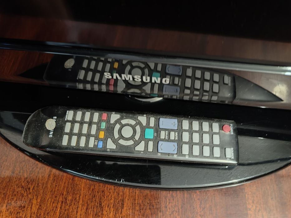 Телевізор samsung