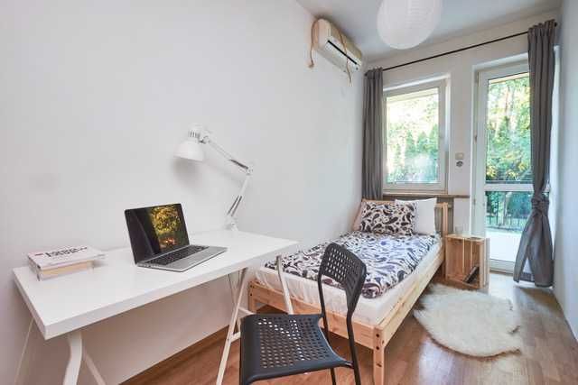 Pokój - Хостел, район WLOCHY ( ul. Jantar ) - 2-3-4 местные, Hostel.