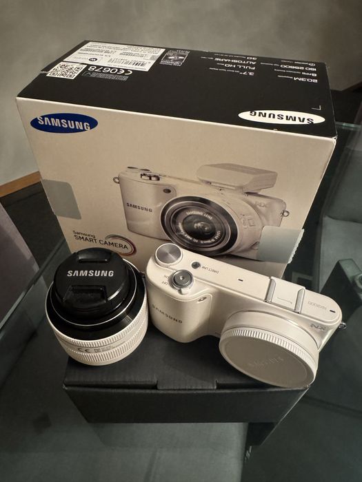 Maquina fotografica Samsung NX2000