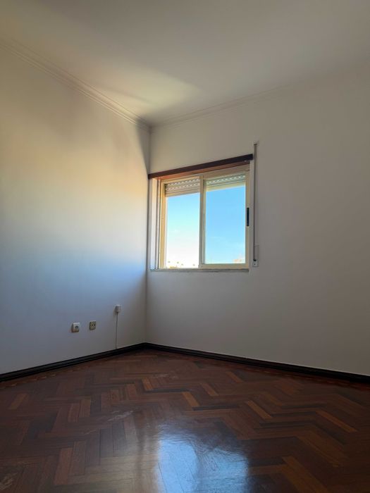CARREGADO T3 + Lugar de garagem + Arrecadação
