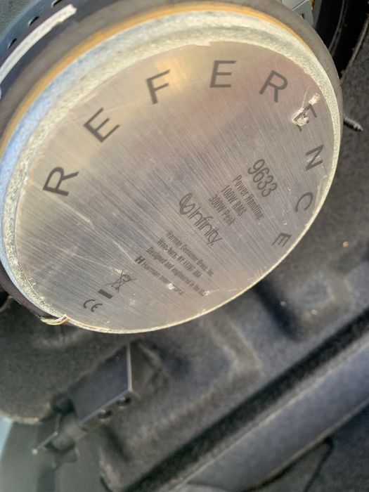 Colunas infinity Reference para carro