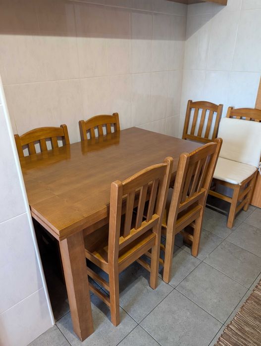 Extendable solid wood dining table with 6 chairs64741007772163120