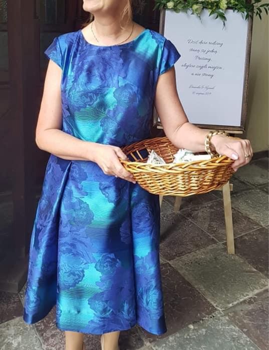 Przepiękna niebieska elegancka sukienka40 autorstwa Francesc Antonucci