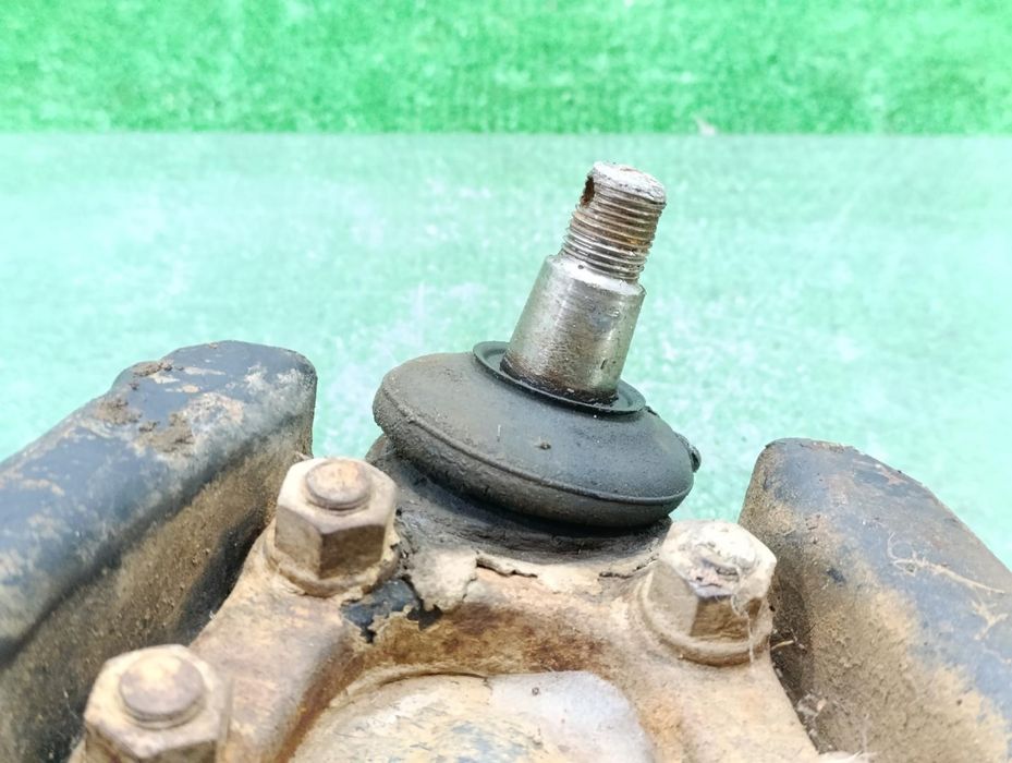 Braço Suspensão Inferior Frente Direito Mitsubishi Montero