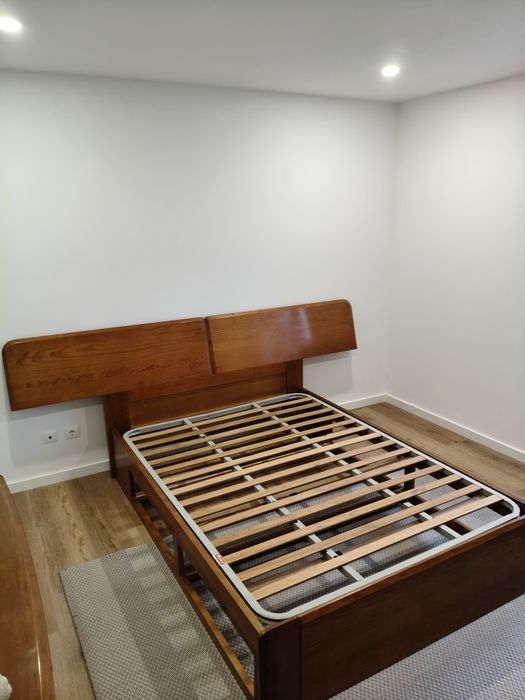 Quarto de casal completo - madeira maciça