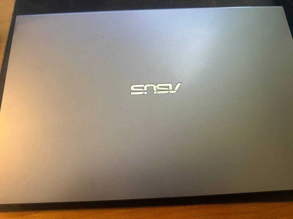 Ноутбук asus x409f  750ГБ памʼяті та 20 ОЗУ