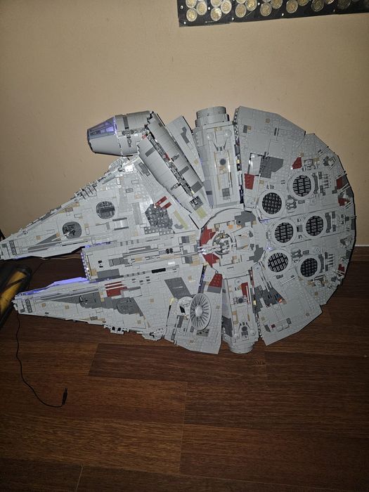 Sokół Millennium 8445 el. + LED | Kompatybilne z LEGO | Komplet