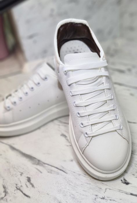 Продам Красовки Alexander McQueen.