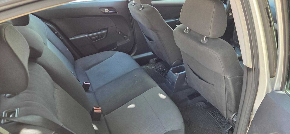 Opel Astra 2005 231km