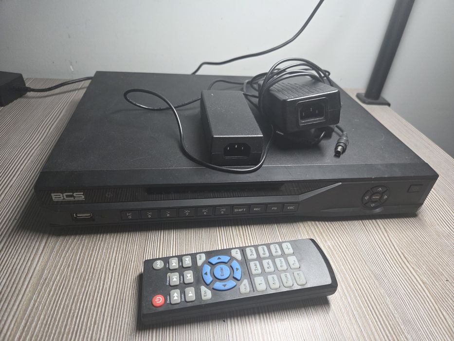 NVR BCS0402 Rejestrator cyfrowy IP 4 kamery POE