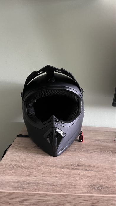 Czarny kask Full Face