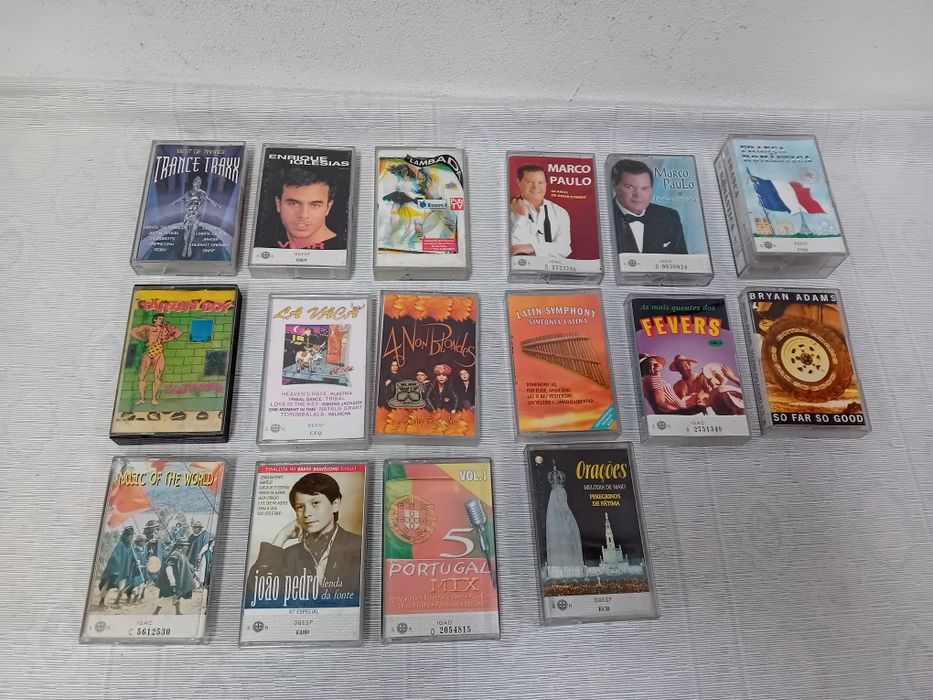 Cassetes Música Variada